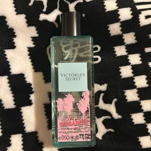 Victoria secret TEASE dreamer body mist.  New.  Full size